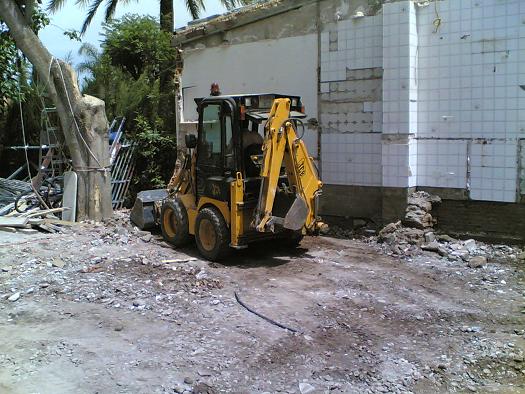 MiniExcaTrabaja